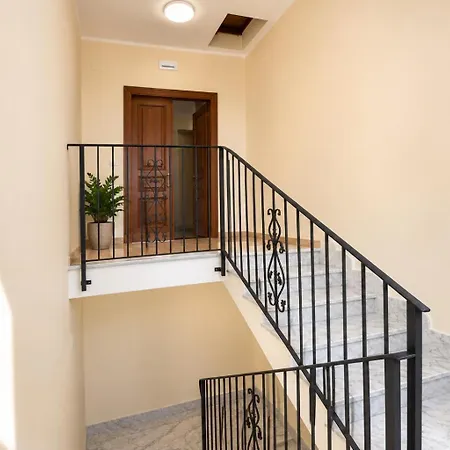 Alloggi - Residenza Via Xx Settembre 3* Авеццано